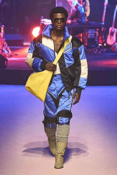 Look 39